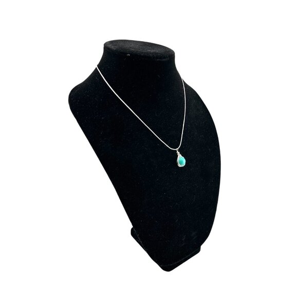 Silver Herringbone Wire Wrapped Blue Gemstone Necklace - Picture 2 of 10